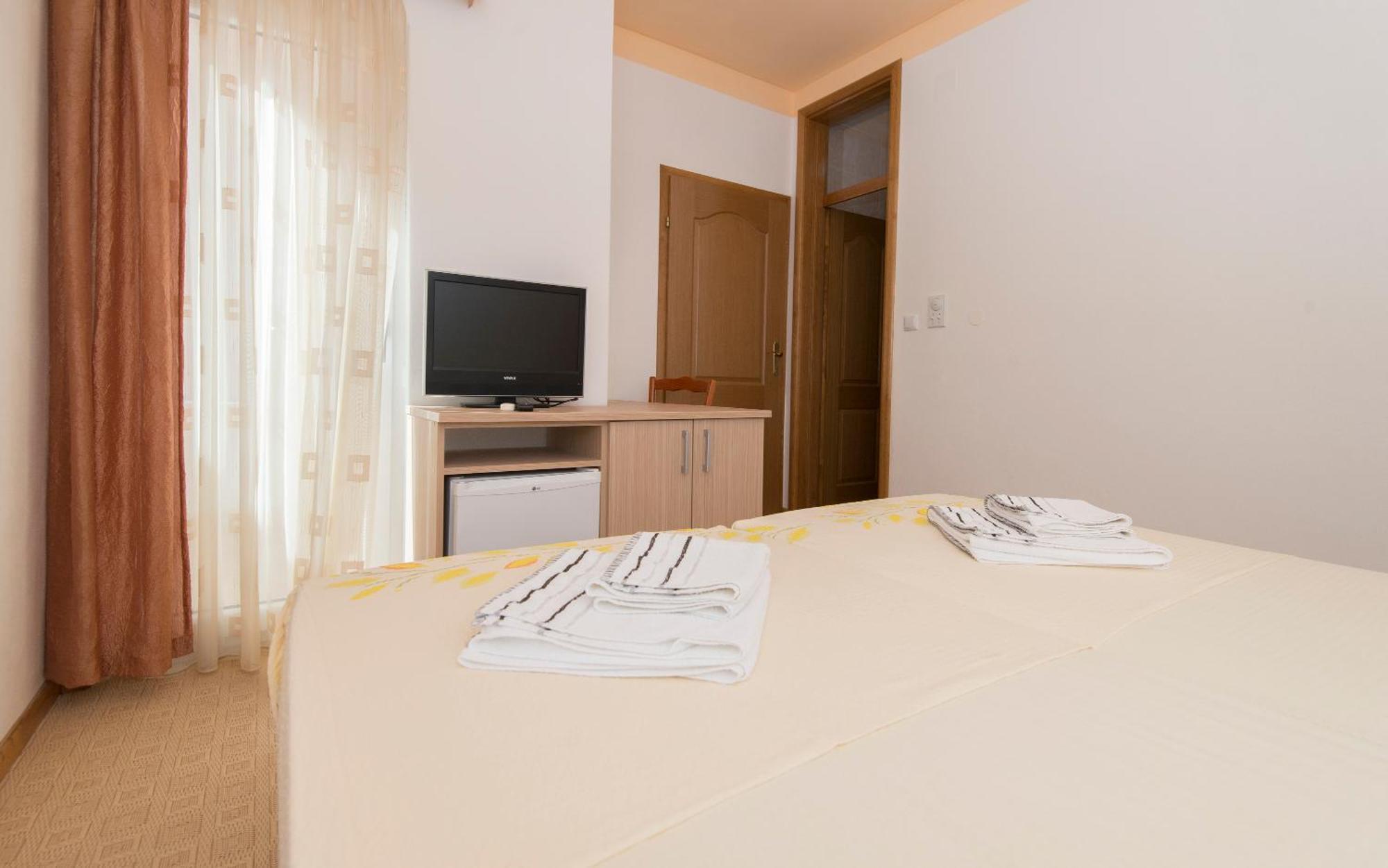Hotel Ami - M Neum Luaran gambar