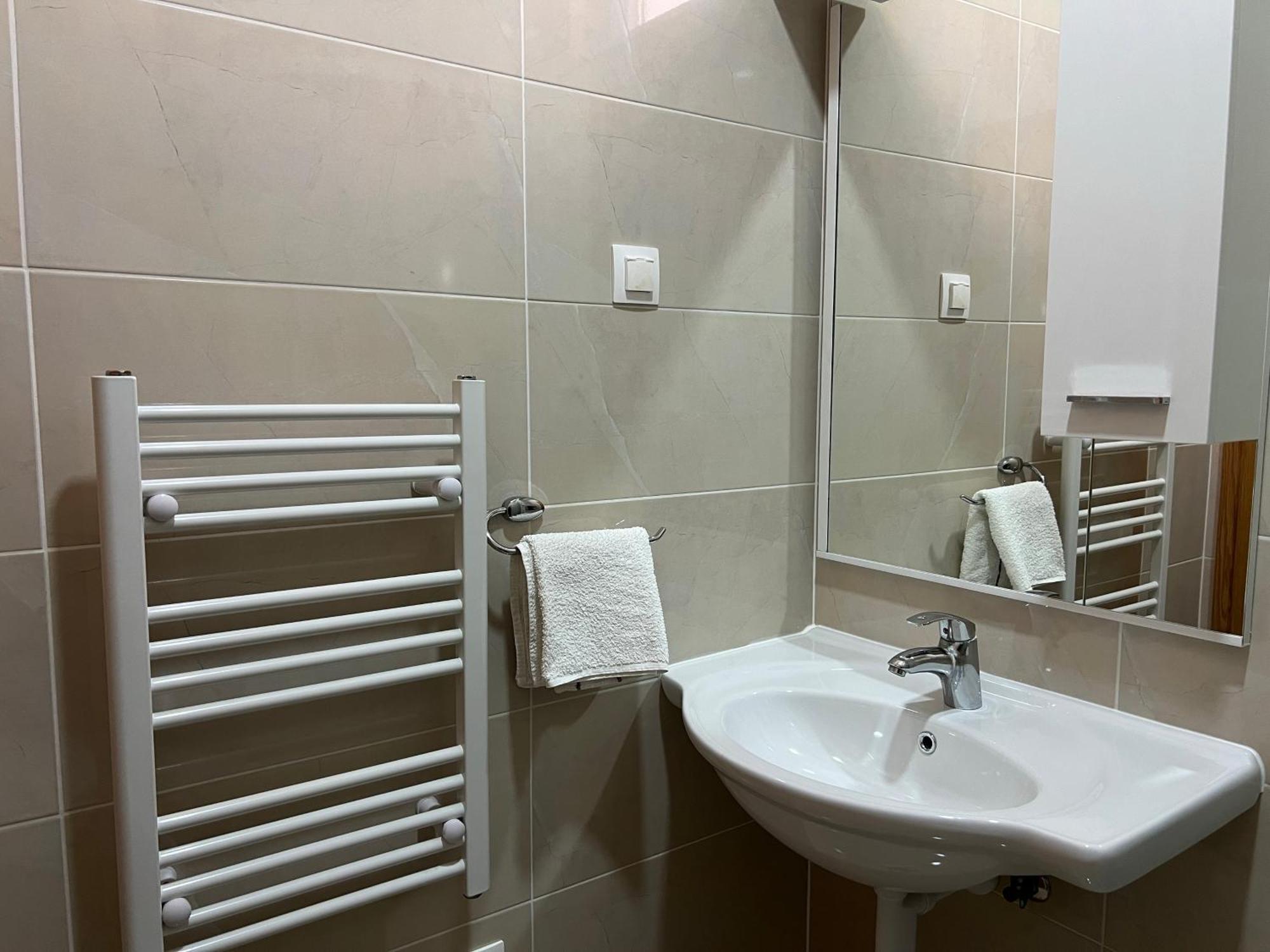 Hotel Ami - M Neum Luaran gambar