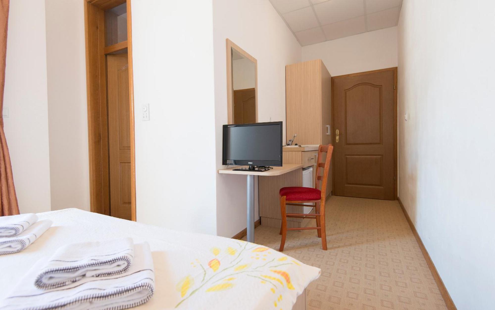 Hotel Ami - M Neum Luaran gambar