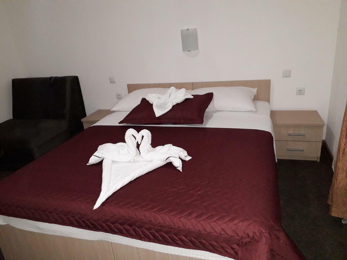 Hotel Ami - M Neum Luaran gambar
